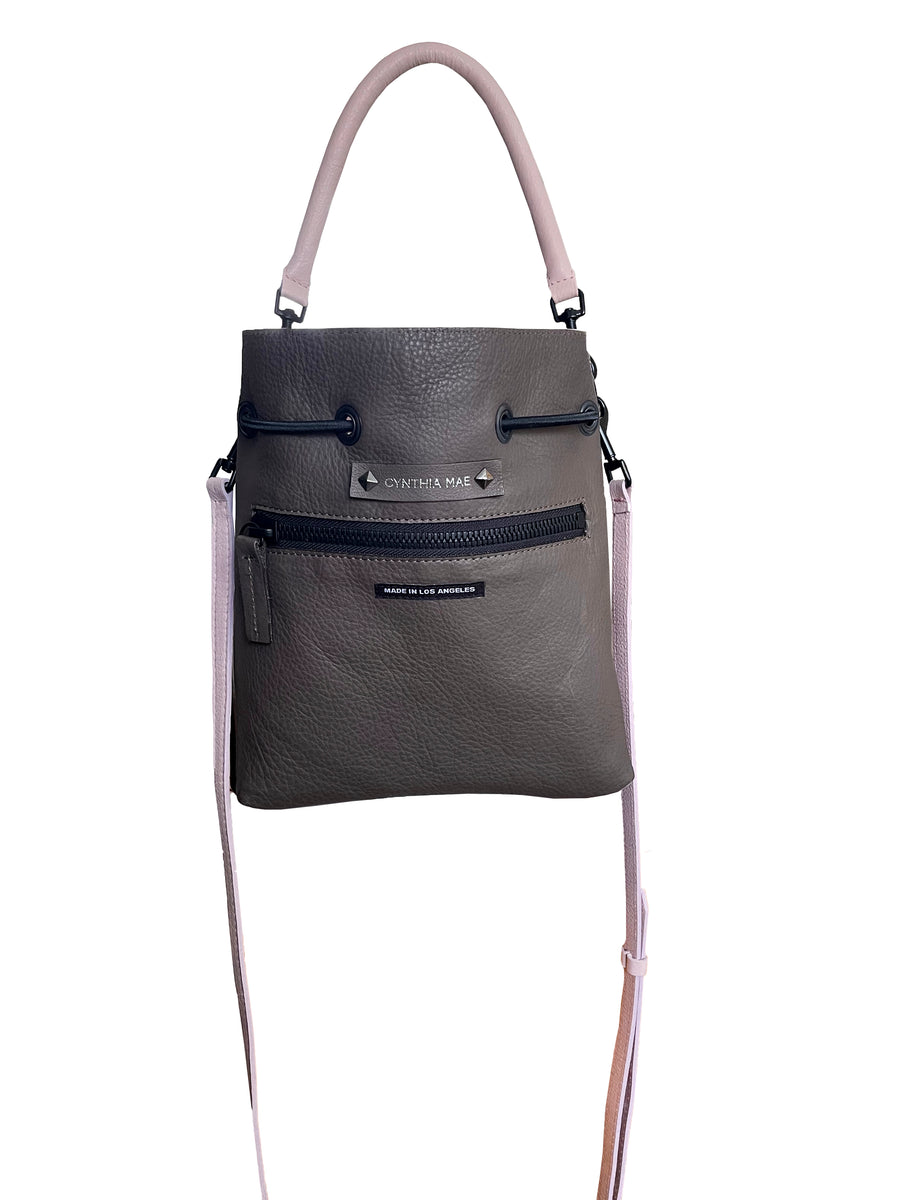 REVERSIBLE ANNE BUCKET – CYNTHIA MAE