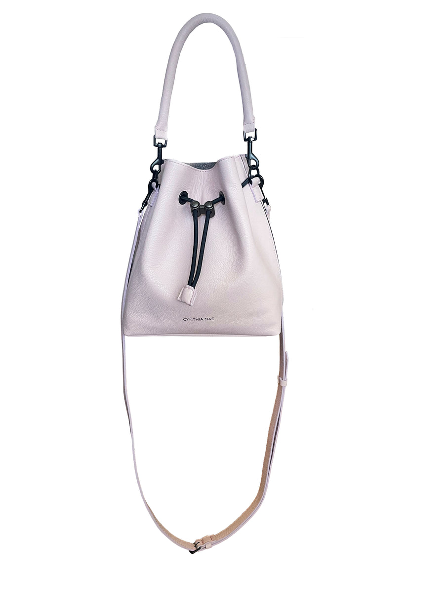 REVERSIBLE ANNE BUCKET – CYNTHIA MAE