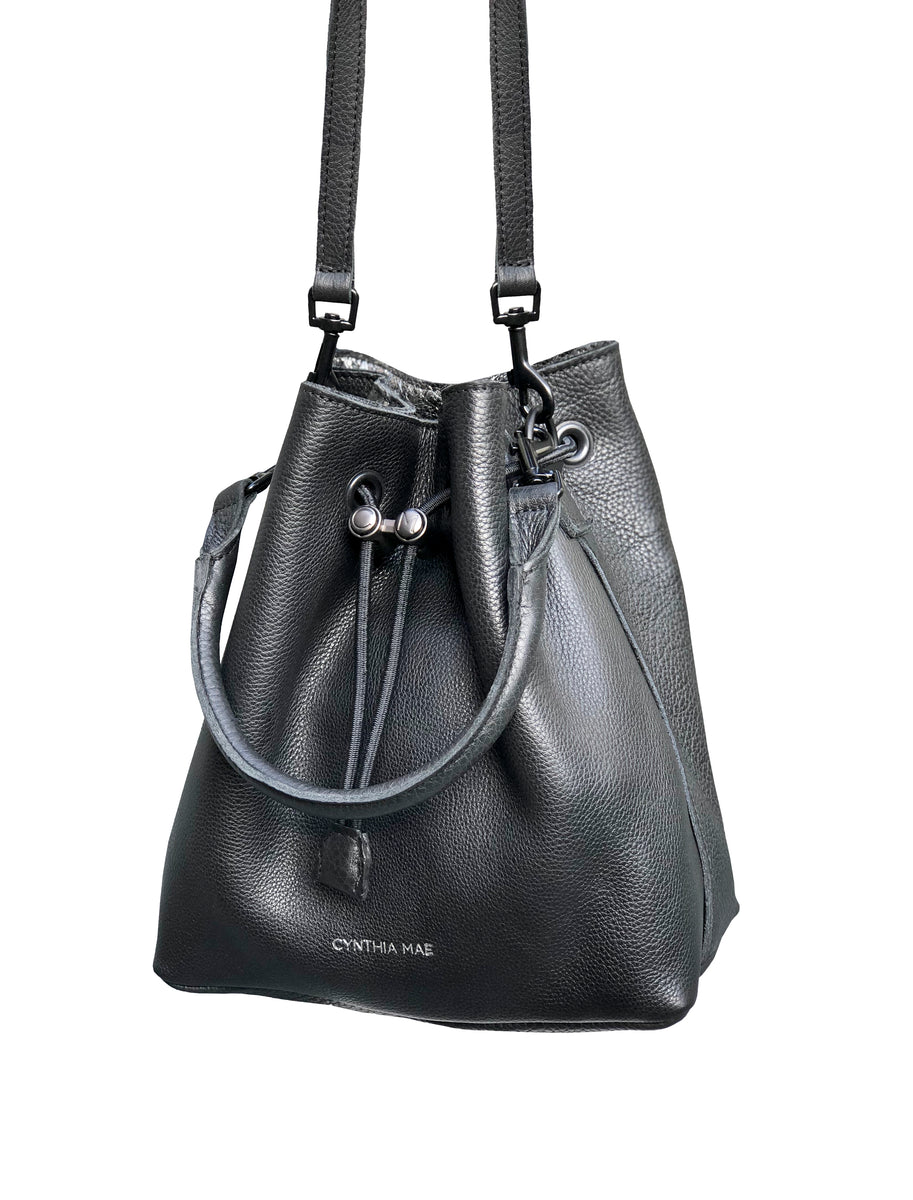 REVERSIBLE ANNE BUCKET – CYNTHIA MAE